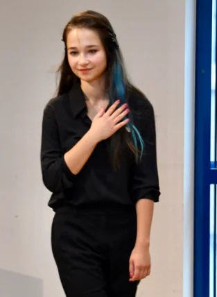 Arina Kinzikeeva, Klavier, aus der Ukraine